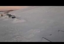 Snow buries vehicles, traps over 100 tourists in Argentina's Andes